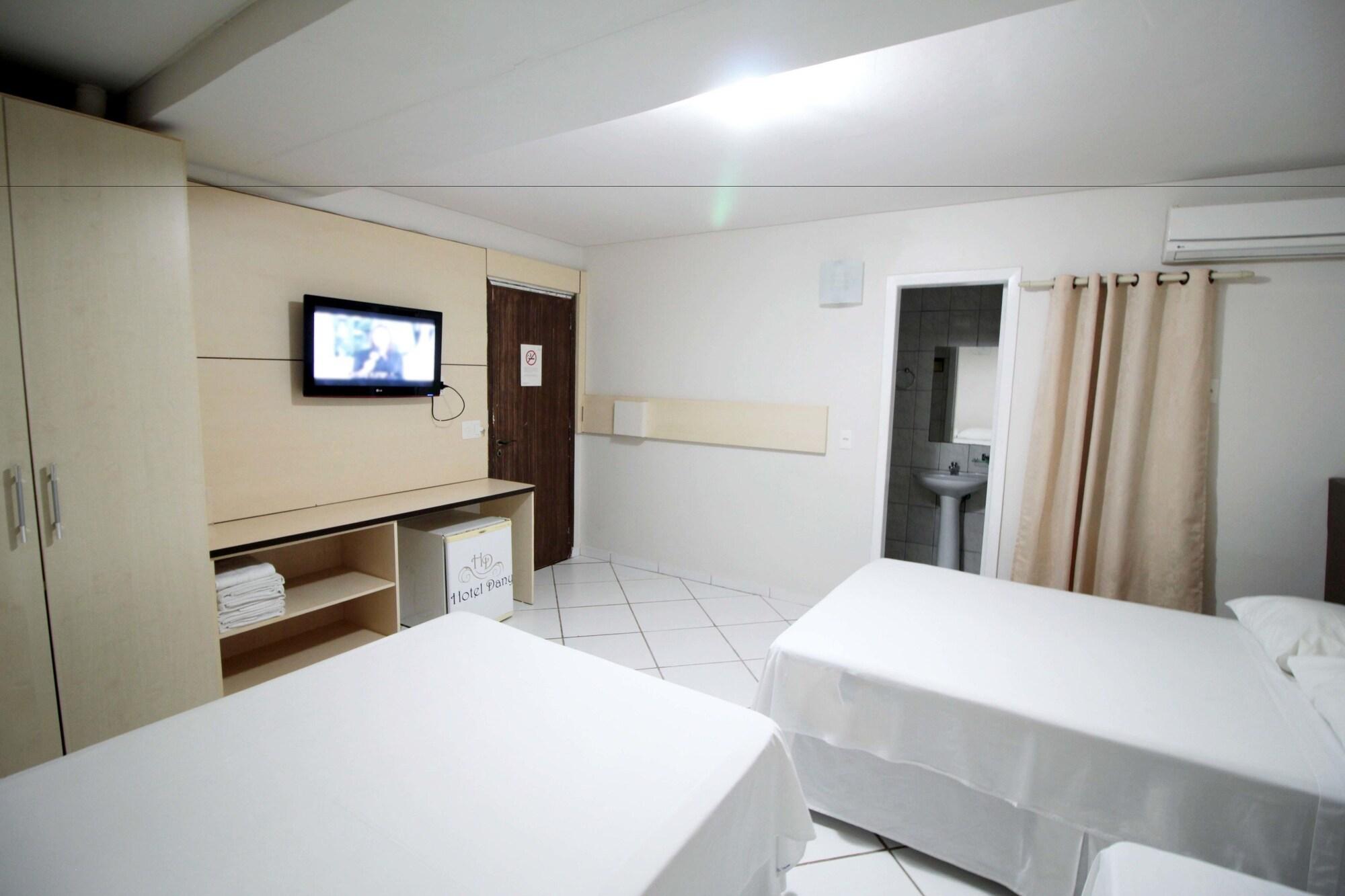 פוז דו איגואסו Hotel Dany מראה חיצוני תמונה