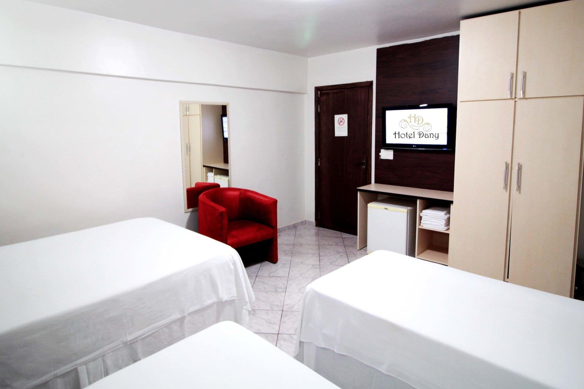 פוז דו איגואסו Hotel Dany מראה חיצוני תמונה