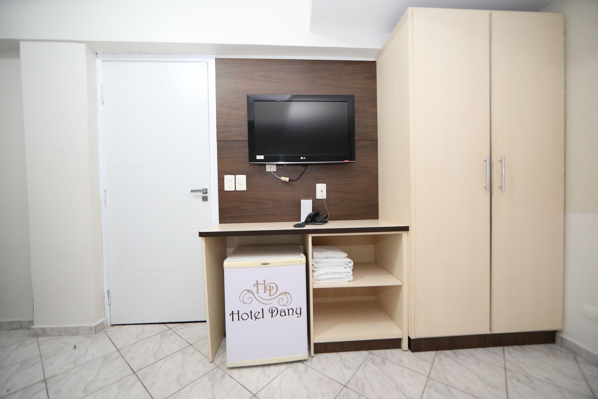 פוז דו איגואסו Hotel Dany מראה חיצוני תמונה