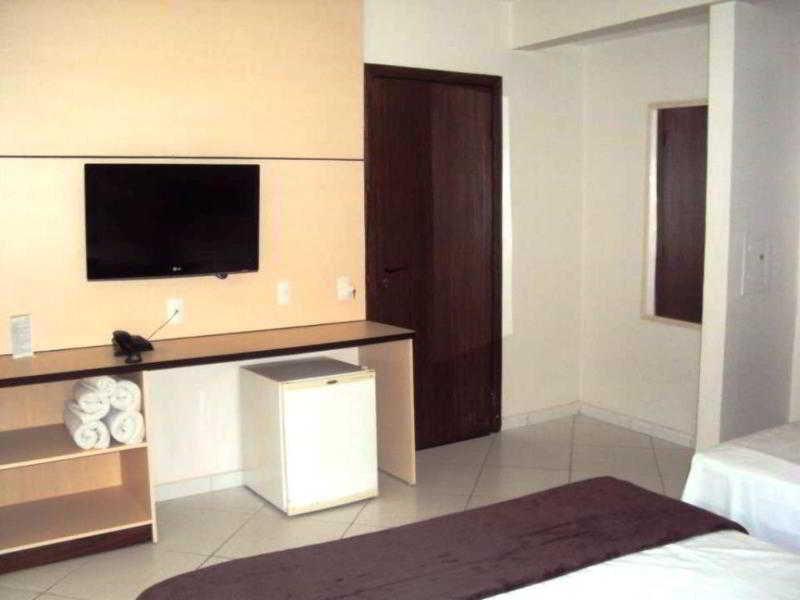 פוז דו איגואסו Hotel Dany מראה חיצוני תמונה
