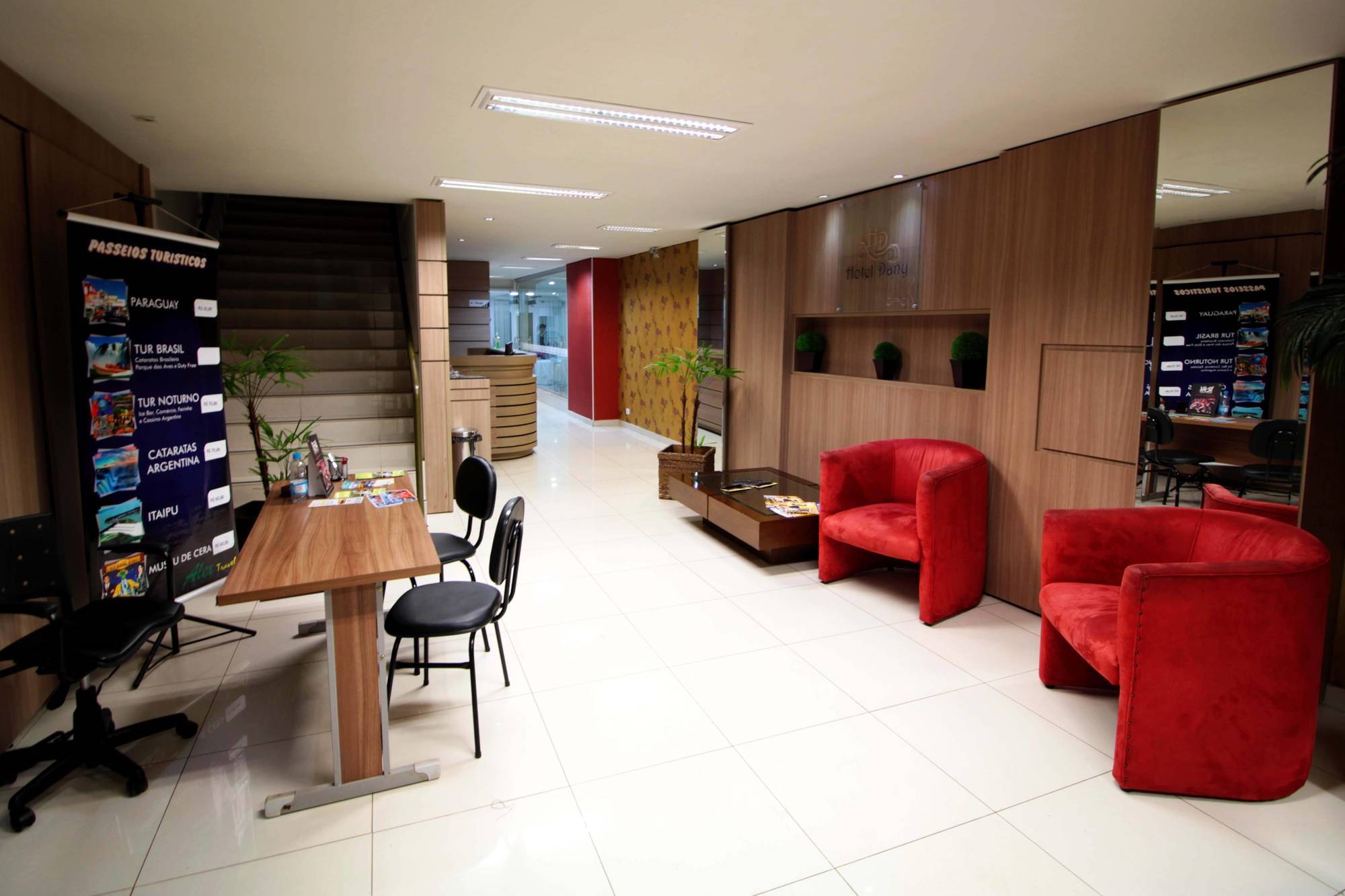פוז דו איגואסו Hotel Dany מראה חיצוני תמונה